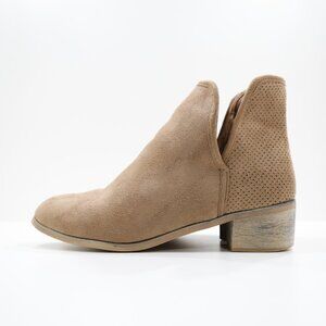 Seven7 Soho Tan Suede 1.5" Block Heel Ankle Booties - 10. These run small!